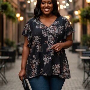 EUC Torrid Floral Skull Blouse (size 4X)